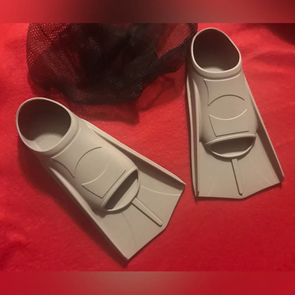 NWOT Silicone Flippers